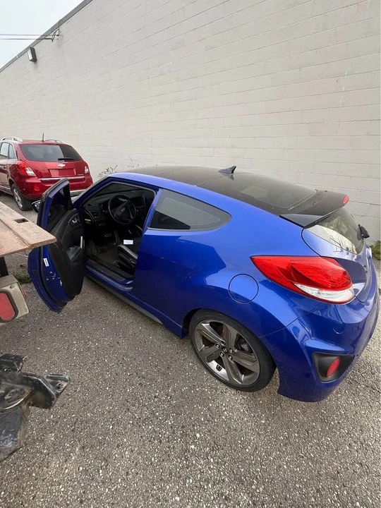 2014 Hyundai Veloster - Image 11 of 14