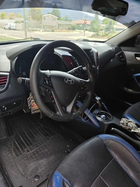 2014 Hyundai Veloster - Image 10 of 13