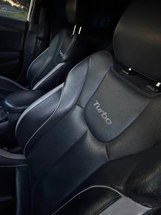 2014 Hyundai Veloster - Image 8 of 16