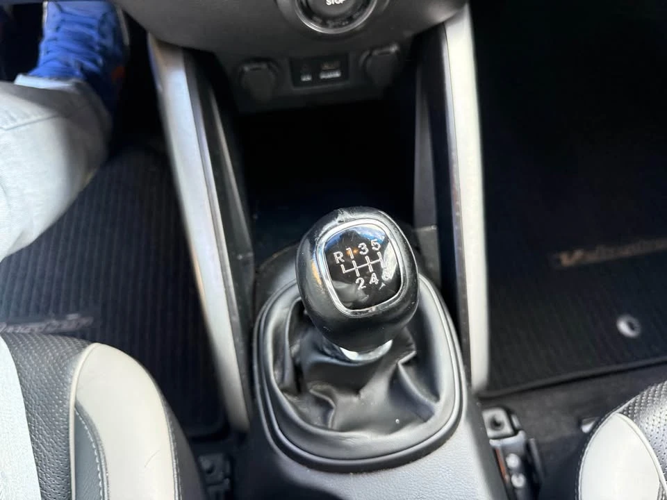 2014 Hyundai Veloster - Image 9 of 10