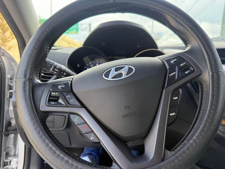 2014 Hyundai Veloster - Image 10 of 10