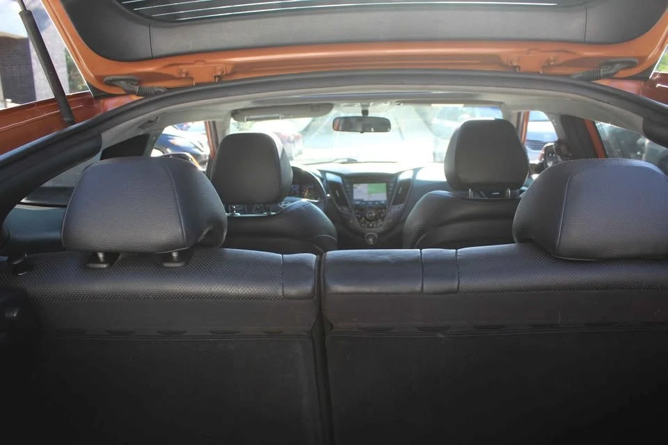 2014 Hyundai Veloster - Image 9 of 10