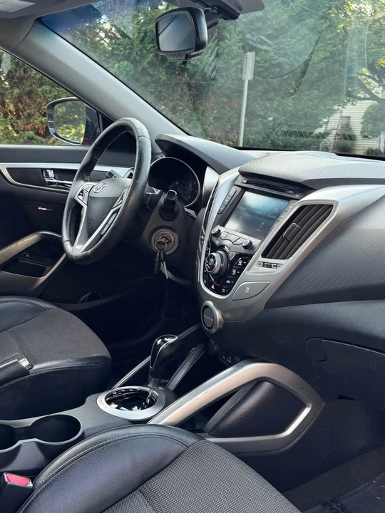 2014 Hyundai Veloster - Image 16 of 20