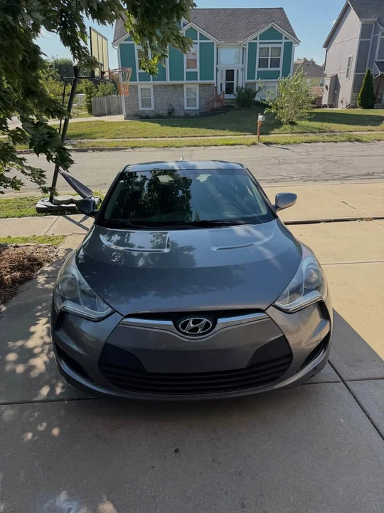 2014 Hyundai Veloster - Image 2 of 5