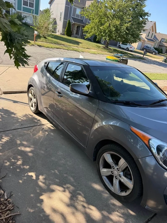 2014 Hyundai Veloster - Image 3 of 5