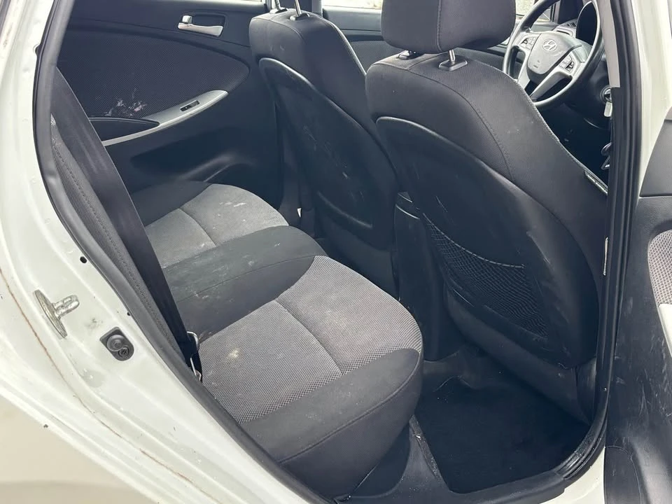 2014 Hyundai Accent - Image 6 of 6
