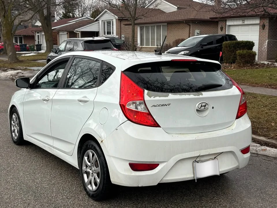 2014 Hyundai Accent - Image 3 of 6