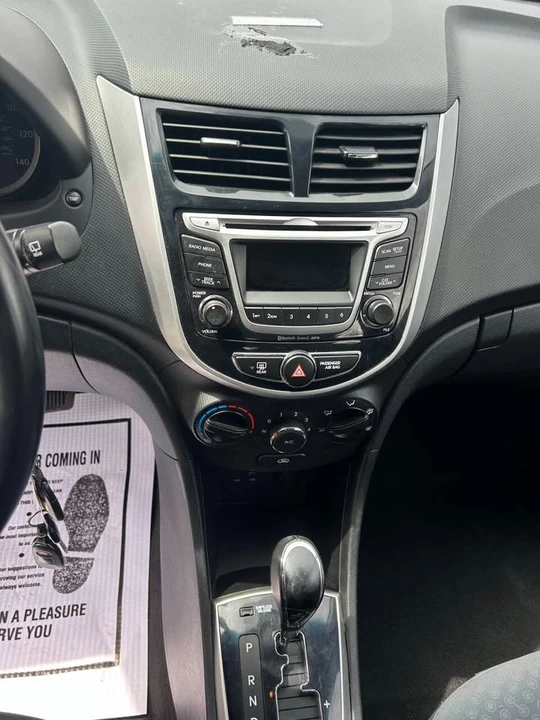 2014 Hyundai Accent - Image 14 of 17