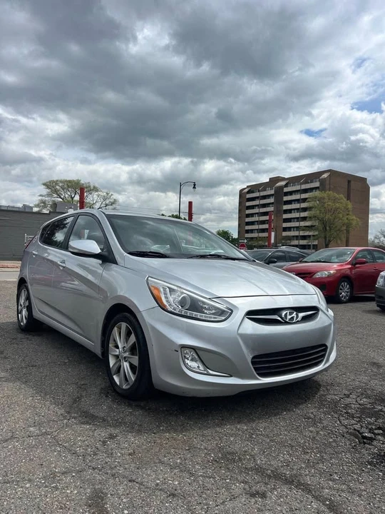 2014 Hyundai Accent - Image 2 of 17
