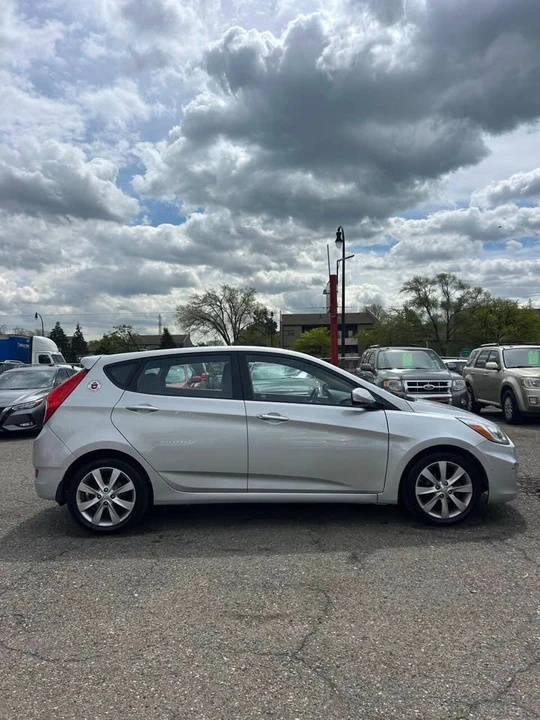 2014 Hyundai Accent - Image 10 of 17