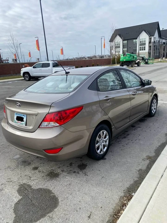 2014 Hyundai Accent - Image 4 of 11