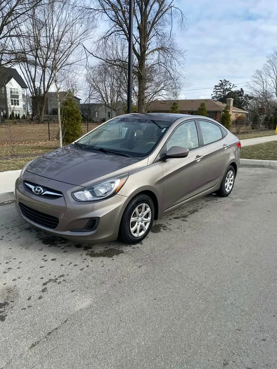 2014 Hyundai Accent - Image 2 of 11