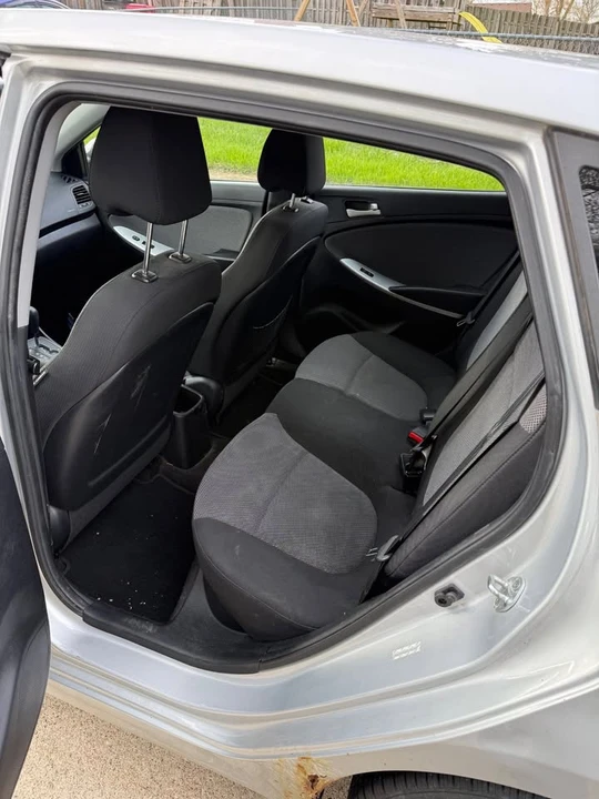 2014 Hyundai Accent - Image 7 of 8