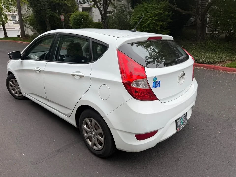 2014 Hyundai Accent - Image 6 of 9
