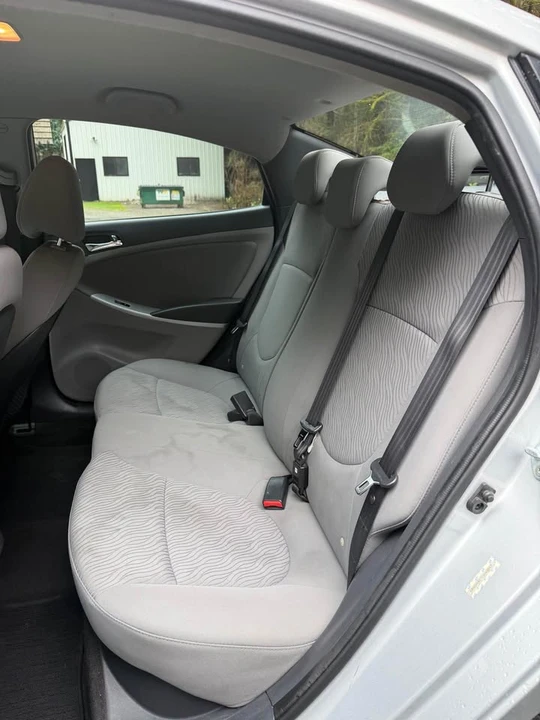 2014 Hyundai Accent - Image 6 of 13