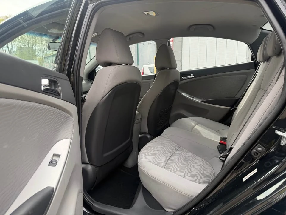 2014 Hyundai Accent - Image 8 of 11