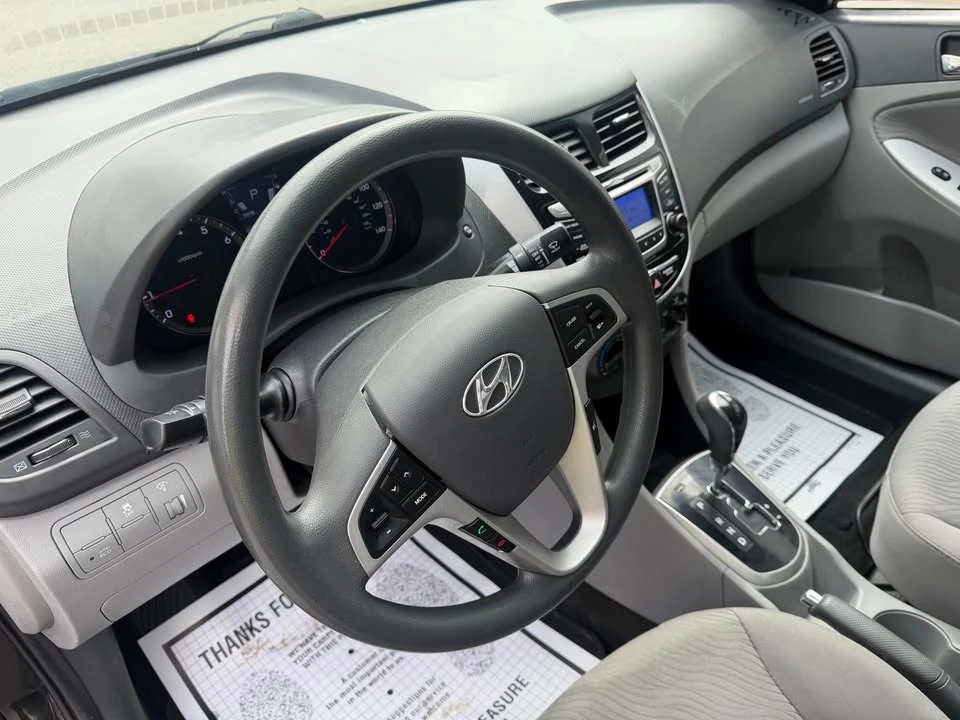 2014 Hyundai Accent - Image 9 of 11