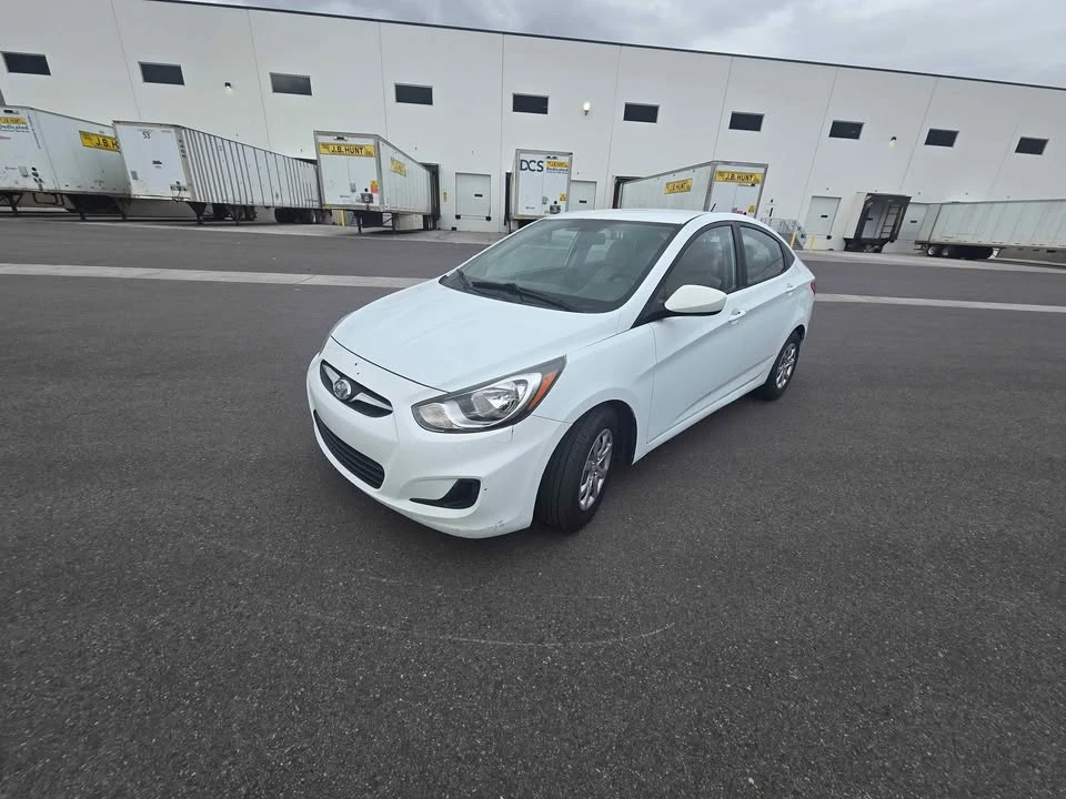 2014 Hyundai Accent - Image 2 of 10