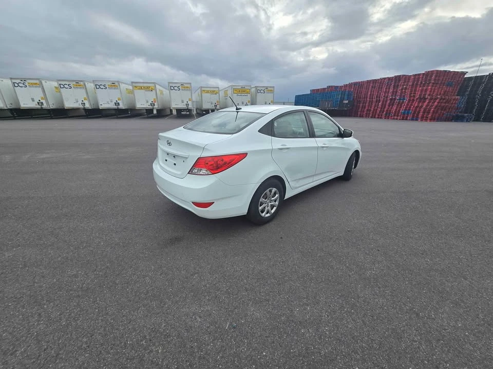 2014 Hyundai Accent - Image 4 of 10
