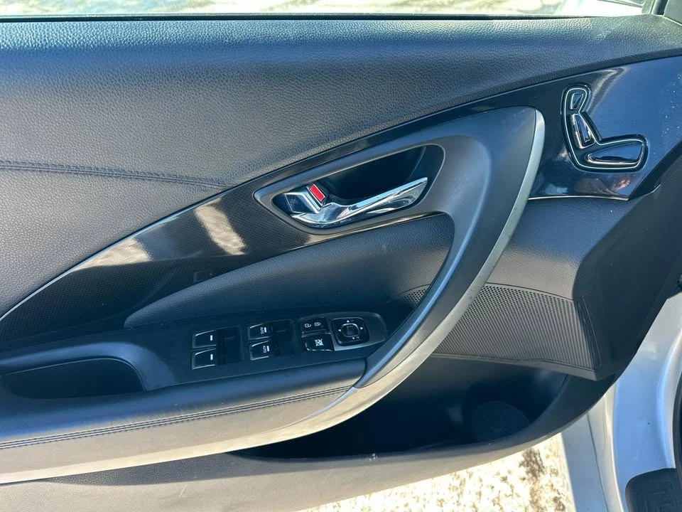 2014 Hyundai Azera - Image 17 of 19