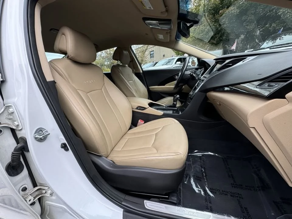 2014 Hyundai Azera - Image 16 of 19