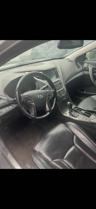 2014 Hyundai Azera - Image 2 of 8