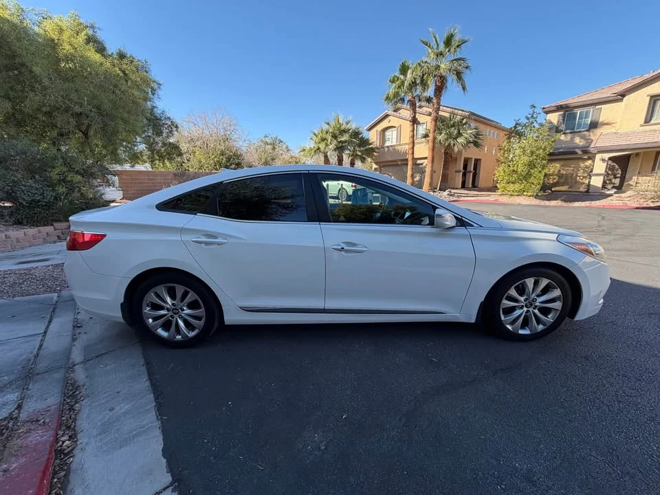 2014 Hyundai Azera - Image 8 of 17