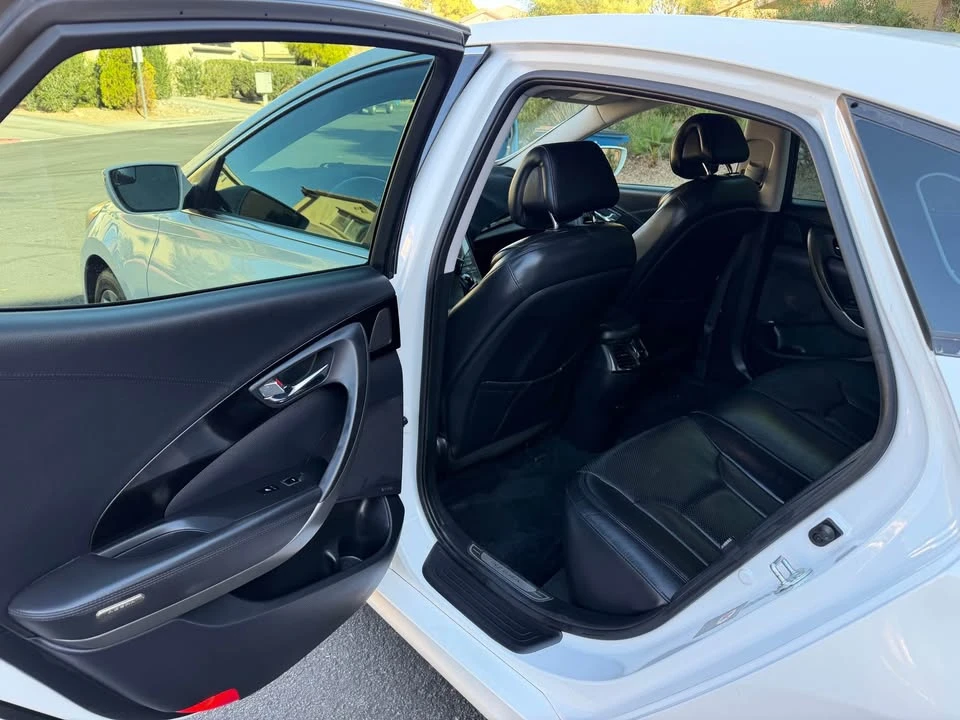 2014 Hyundai Azera - Image 12 of 17