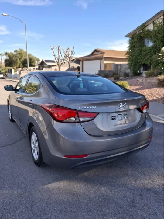 2014 Hyundai Elantra - Image 2 of 12