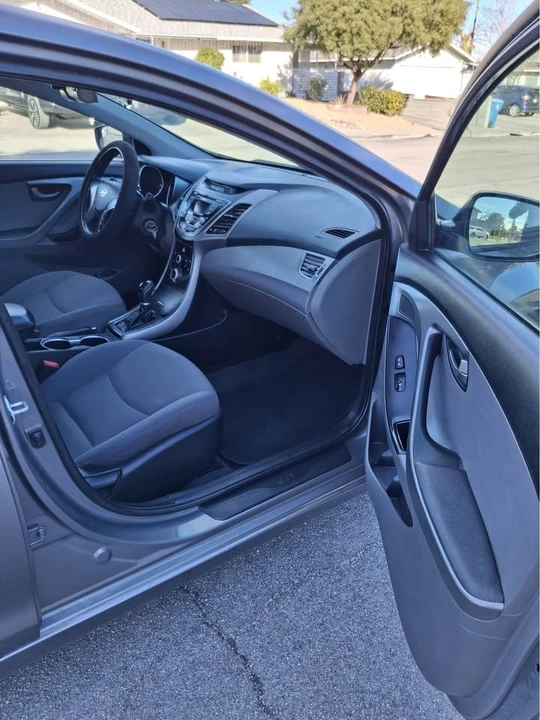 2014 Hyundai Elantra - Image 3 of 12