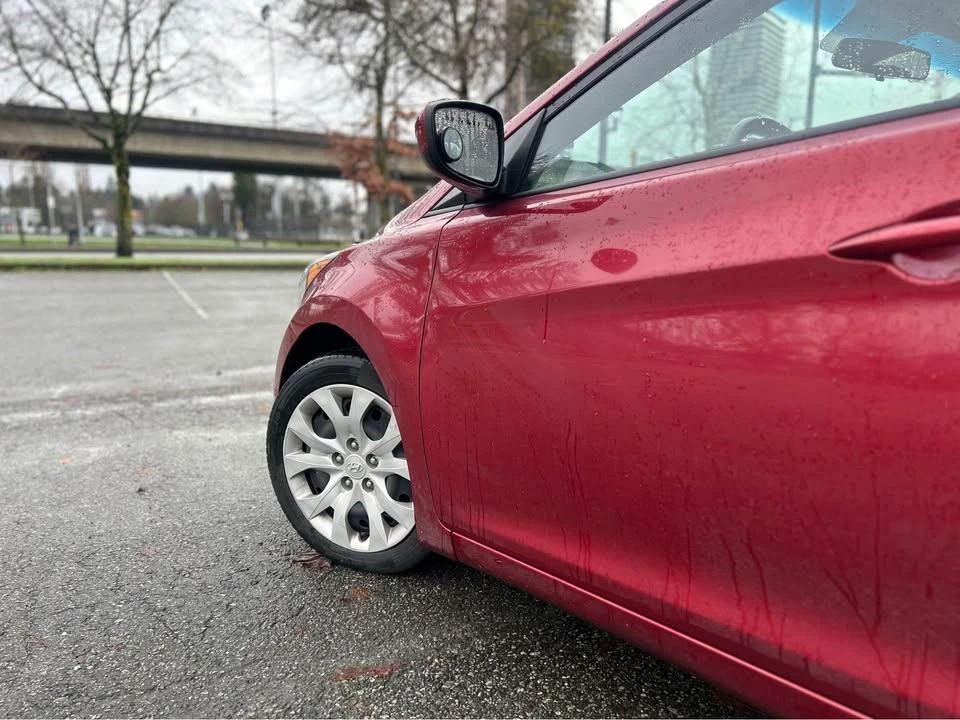 2014 Hyundai Elantra - Image 9 of 17