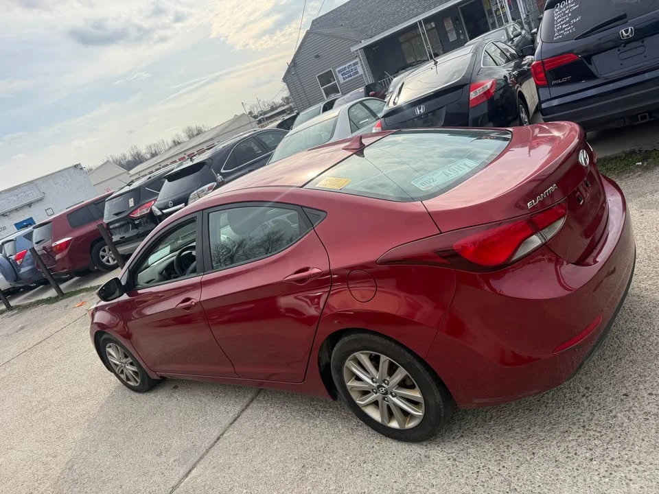 2014 Hyundai Elantra - Image 2 of 7