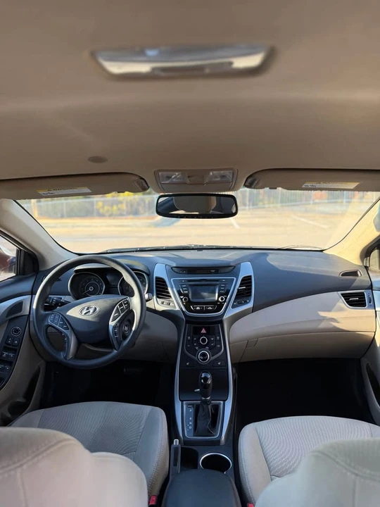 2014 Hyundai Elantra - Image 6 of 13