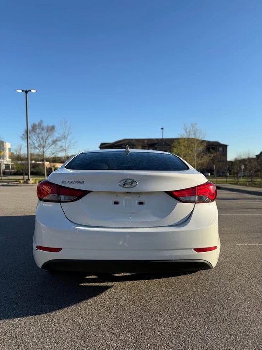 2014 Hyundai Elantra - Image 4 of 13