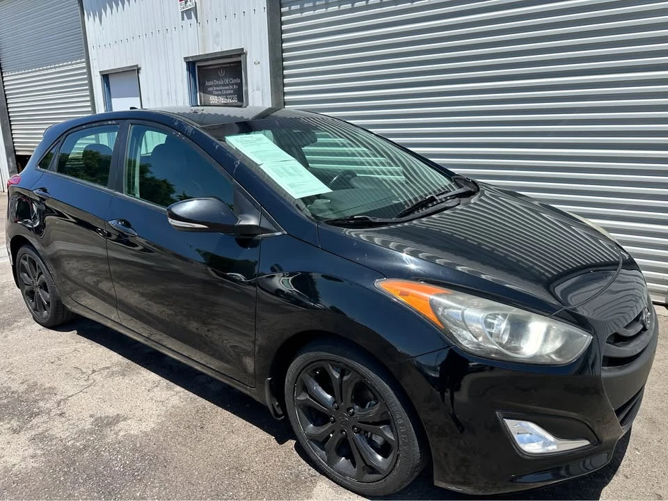 2014 Hyundai Elantra - Image 2 of 8