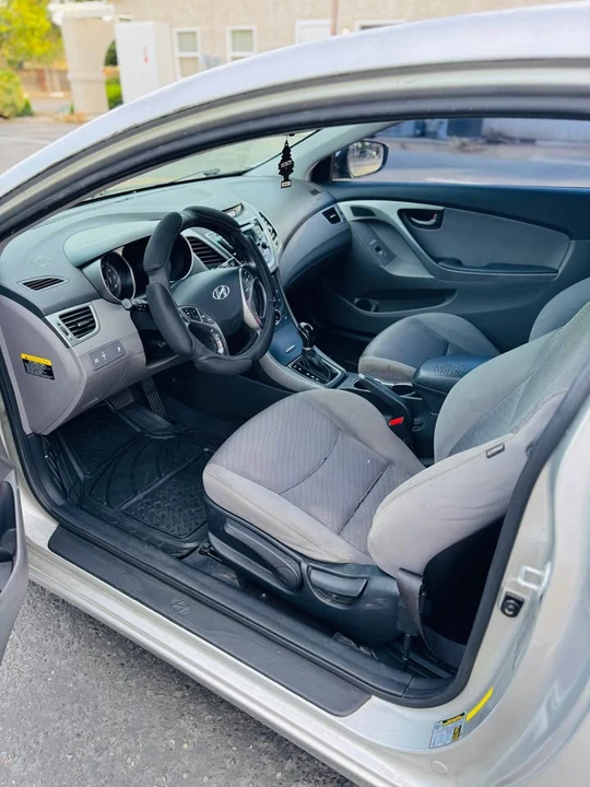 2014 Hyundai Elantra - Image 9 of 11