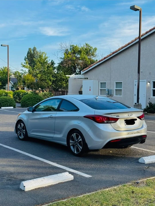2014 Hyundai Elantra - Image 3 of 11