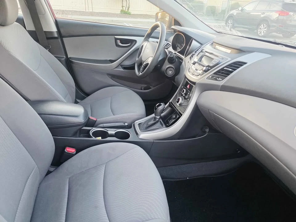 2014 Hyundai Elantra - Image 11 of 14