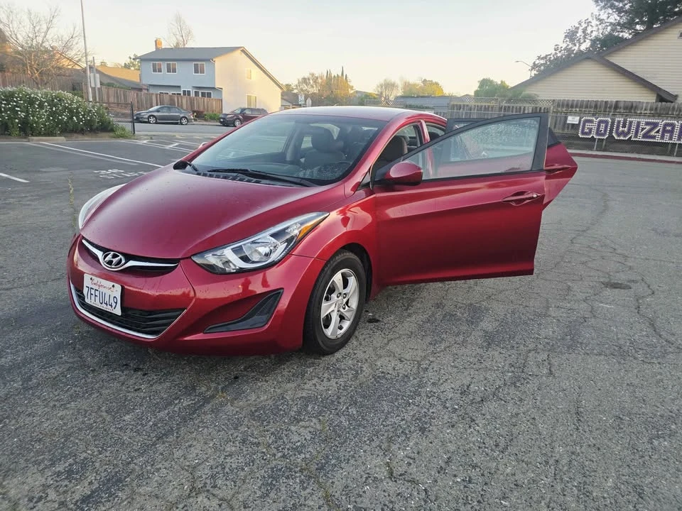 2014 Hyundai Elantra - Image 12 of 14