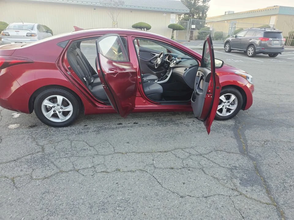 2014 Hyundai Elantra - Image 8 of 14
