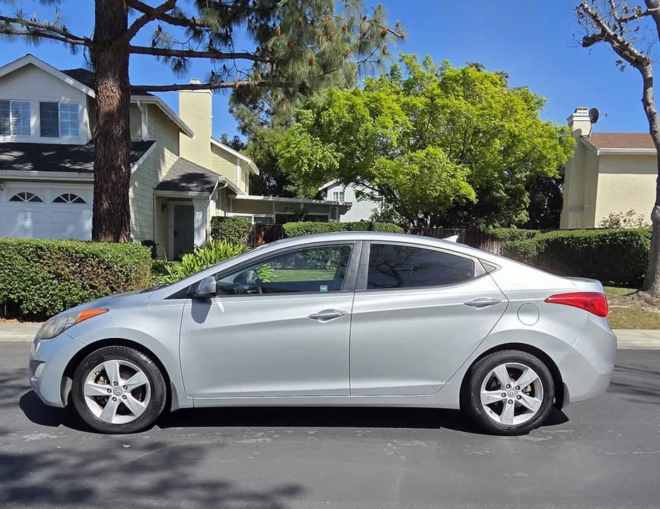 2014 Hyundai Elantra - Image 18 of 20
