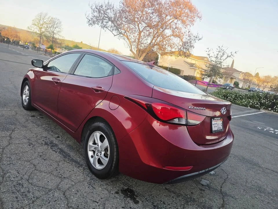 2014 Hyundai Elantra - Image 5 of 14