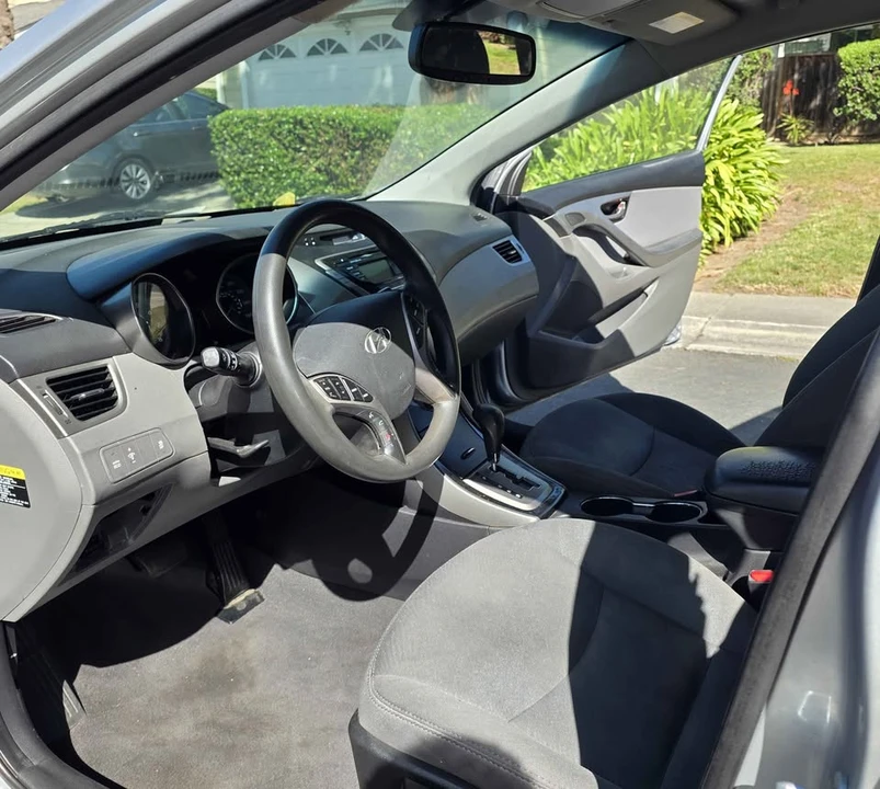 2014 Hyundai Elantra - Image 10 of 20