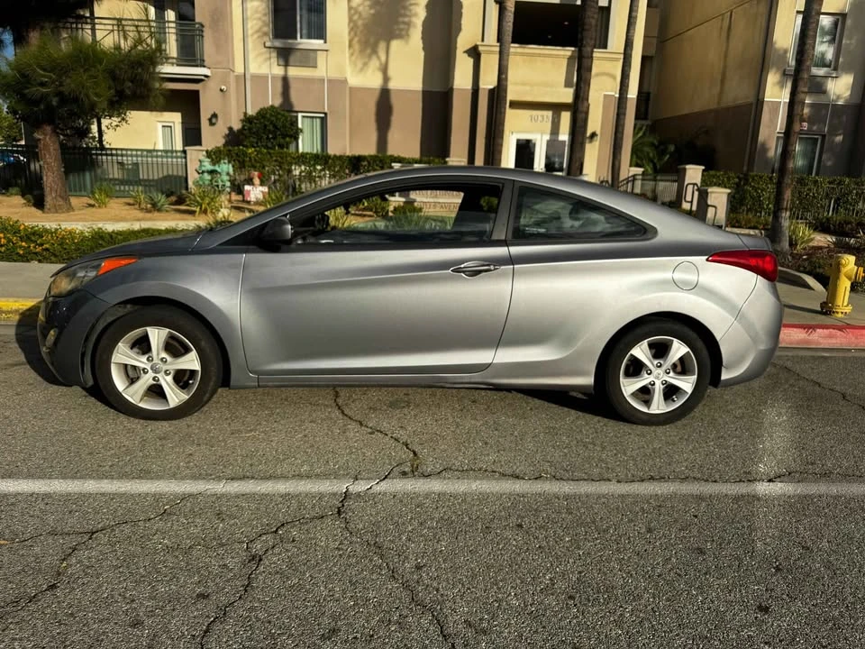 2014 Hyundai Elantra - Image 3 of 10
