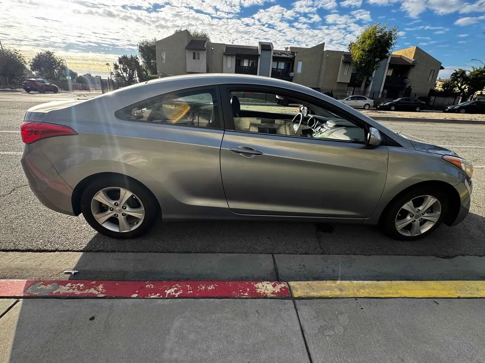 2014 Hyundai Elantra - Image 4 of 10