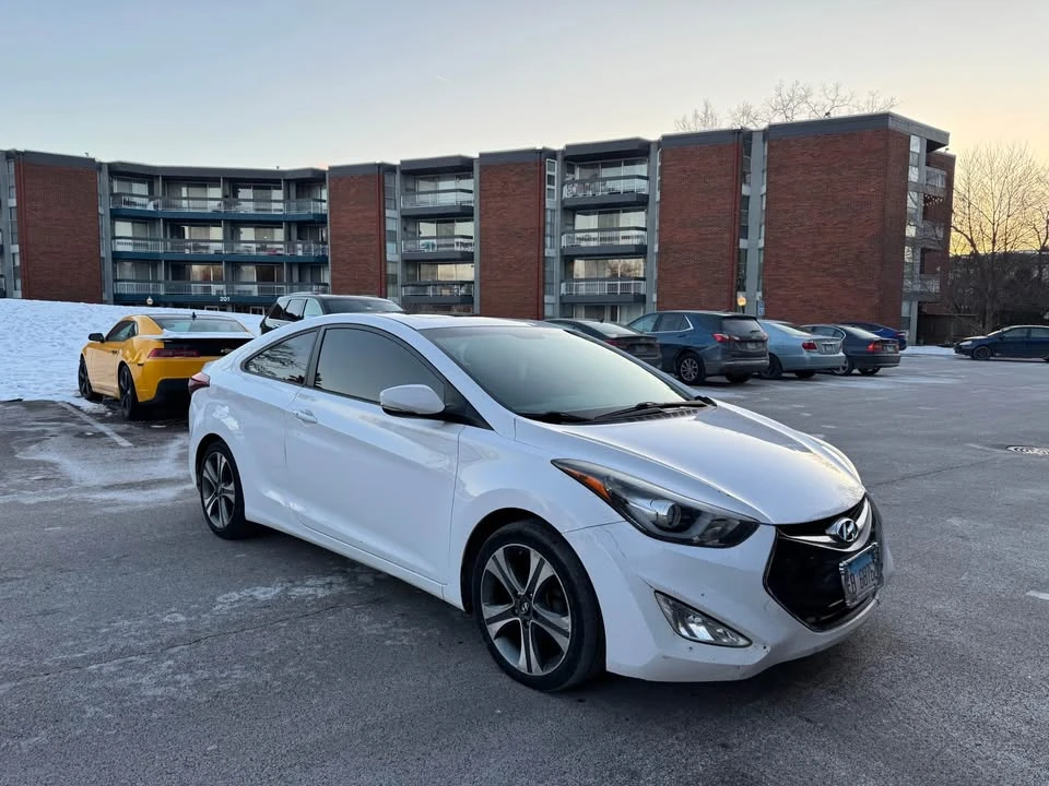 2014 Hyundai Elantra - Image 2 of 2
