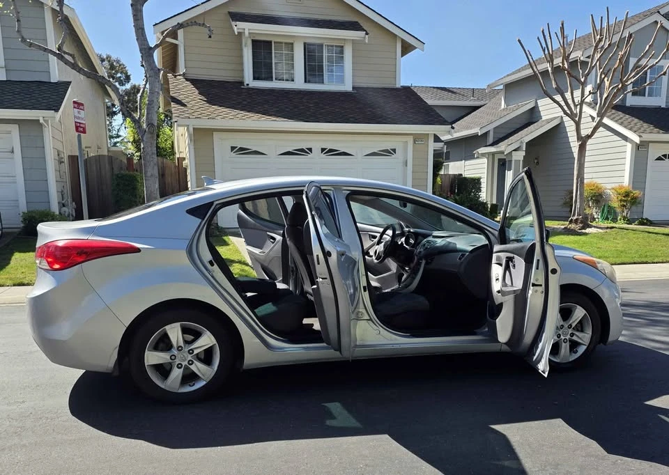 2014 Hyundai Elantra - Image 13 of 19