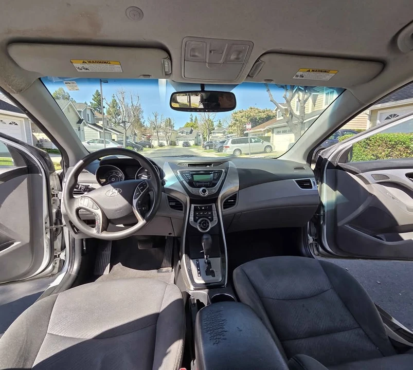 2014 Hyundai Elantra - Image 14 of 19