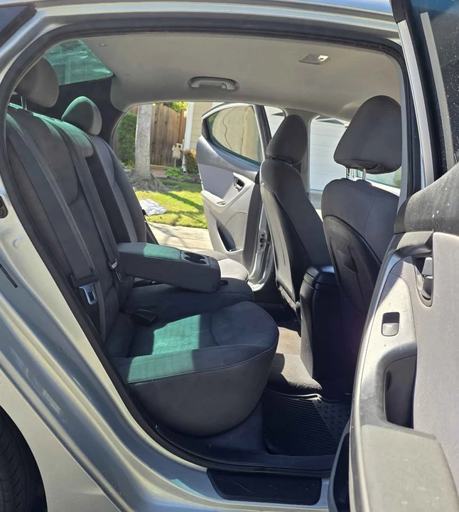 2014 Hyundai Elantra - Image 11 of 19
