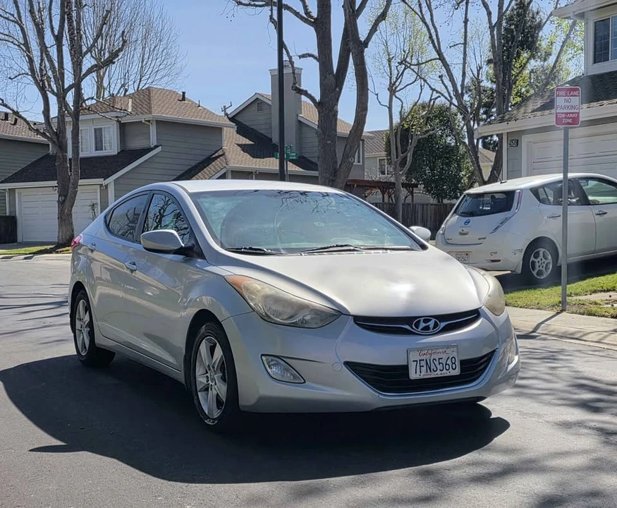 2014 Hyundai Elantra - Image 2 of 19